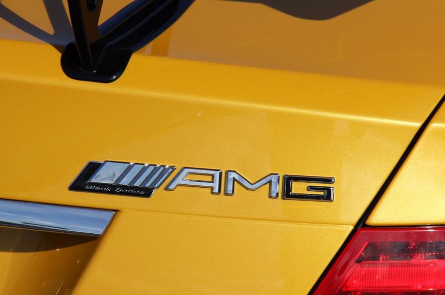  Mercedes-Benz C63 AMG Coupe Black Series 2012 года  (фото 30 из 66)